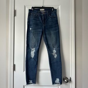 Madewell 9” High Rise Skinny Denim Jean with Raw Hem and Distressing, Size 29
